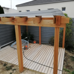 Réparation de toiture de pergola en acier Fougeres